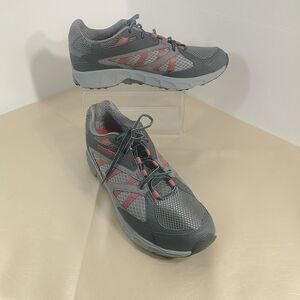 Montrail Men’s SZ 12 Hiking Shoes GM2208-003. Condition is Pre-owned.